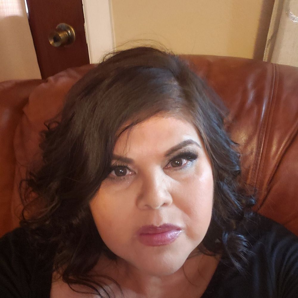 Meet your Posher, Gloria
